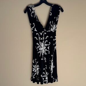 Pretty and flattering dress